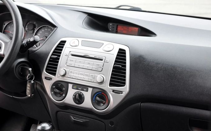 Hyundai i20 cena 15900 przebieg: 220000, rok produkcji 2011 z Ryglice małe 781